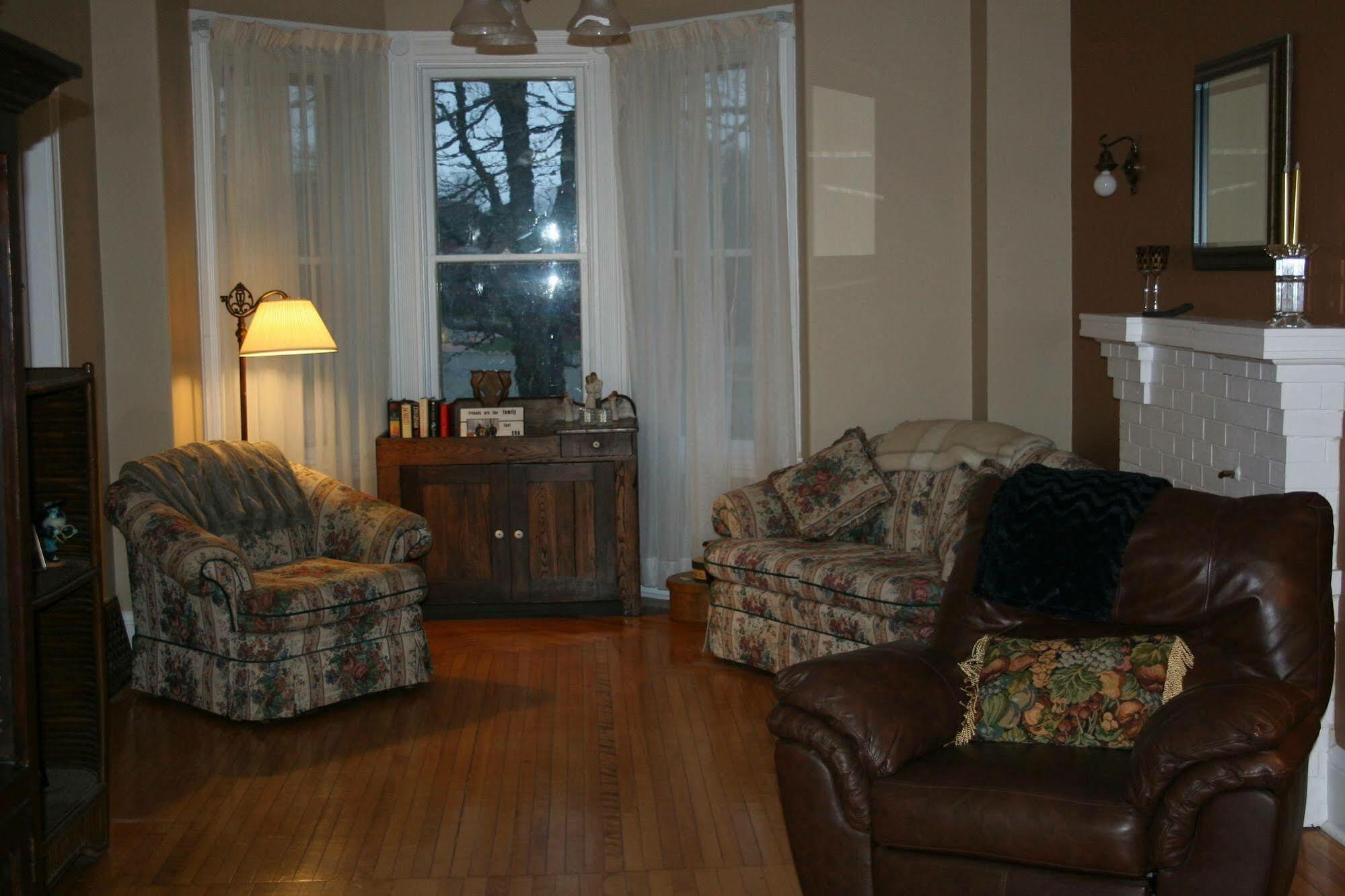 Sackville Bed And Breakfast 外观 照片