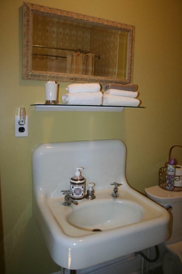Sackville Bed And Breakfast 外观 照片